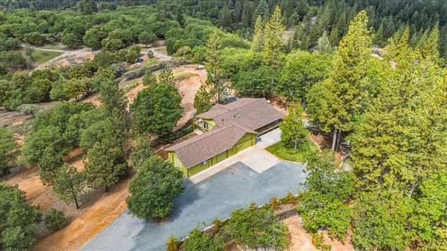 14038 Greenhaven Ln, Grass Valley, CA 95945
