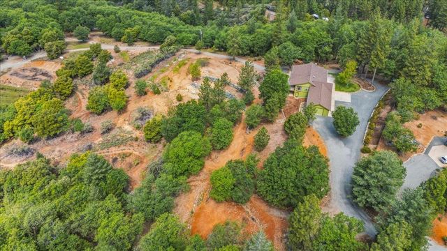 14038 Greenhaven Ln, Grass Valley, CA 95945