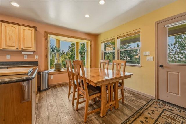 14038 Greenhaven Ln, Grass Valley, CA 95945
