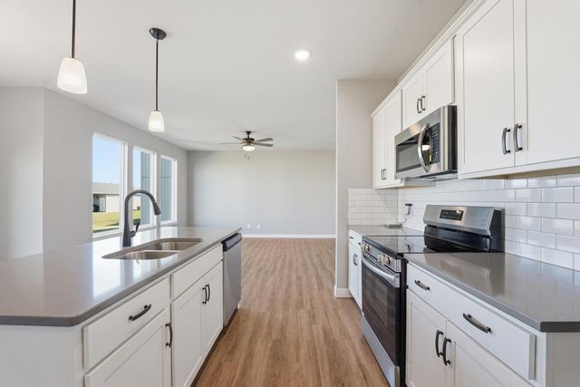 12429 S Redwood Street, Lee's Summit, MO 64086