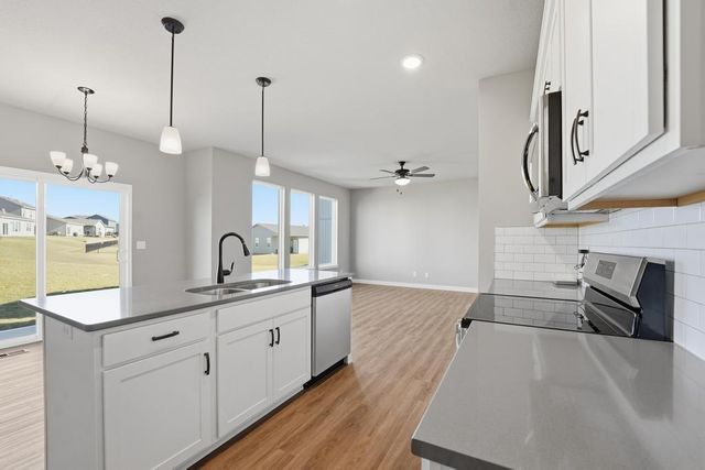 12429 S Redwood Street, Lee's Summit, MO 64086