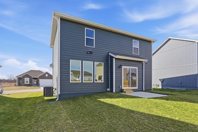 12429 S Redwood Street, Lee's Summit, MO 64086