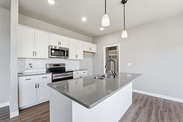 12429 S Redwood Street, Lee's Summit, MO 64086