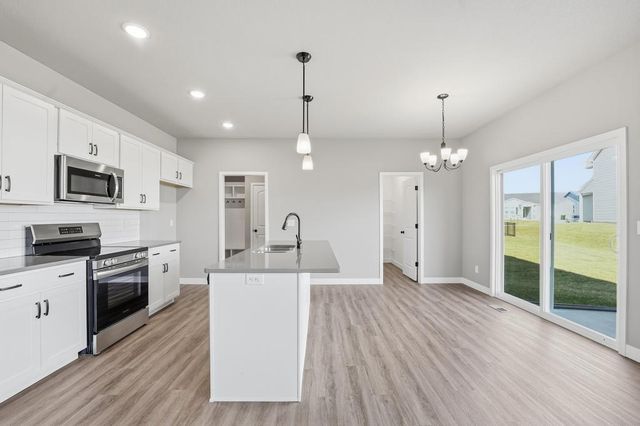 12429 S Redwood Street, Lee's Summit, MO 64086