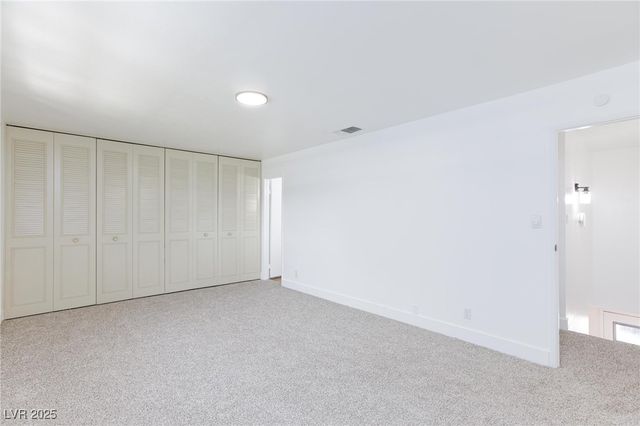 171 Greenbriar Townhouse Way, Las Vegas, NV 89121