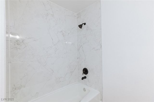 171 Greenbriar Townhouse Way, Las Vegas, NV 89121