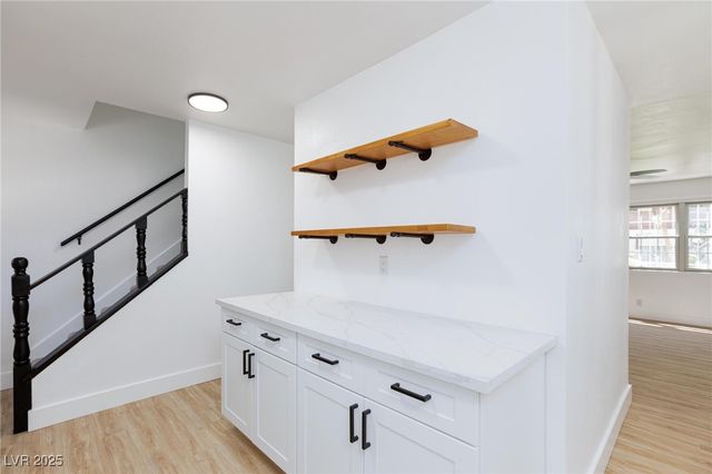 171 Greenbriar Townhouse Way, Las Vegas, NV 89121