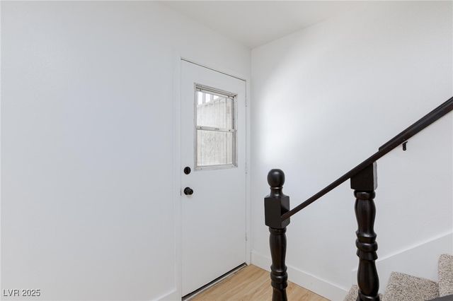 171 Greenbriar Townhouse Way, Las Vegas, NV 89121