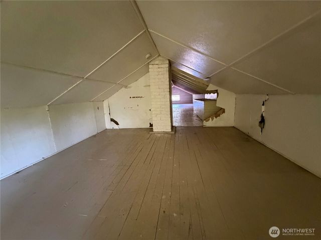 1211 N 50th Street, Seattle, WA 98103