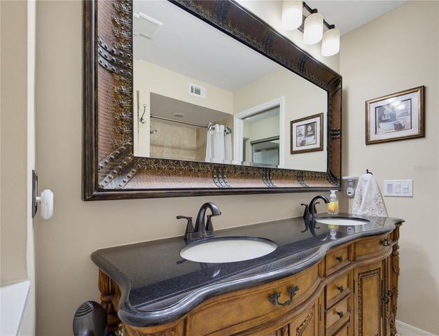 423 CERROMAR TERRACE 366, Venice, FL 34293