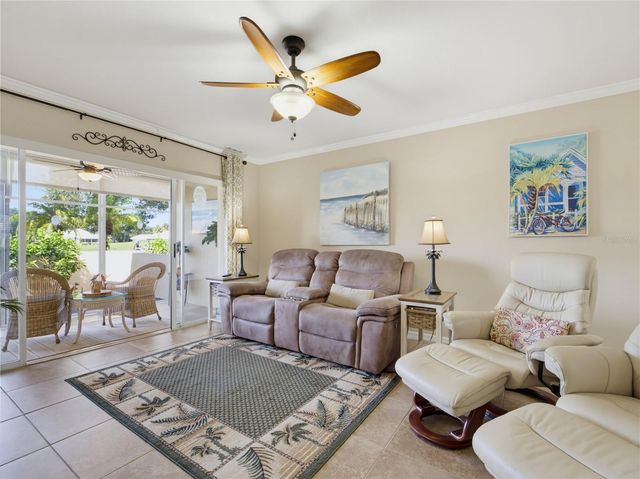 423 CERROMAR TERRACE 366, Venice, FL 34293