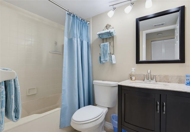 423 CERROMAR TERRACE 366, Venice, FL 34293