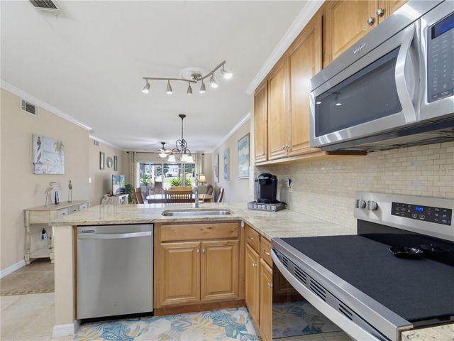 423 CERROMAR TERRACE 366, Venice, FL 34293