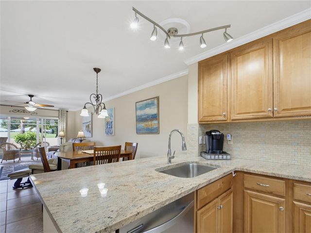423 CERROMAR TERRACE 366, Venice, FL 34293