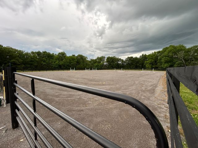 9 millersburg rd, Christiana, TN 37037