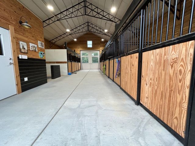 9 millersburg rd, Christiana, TN 37037