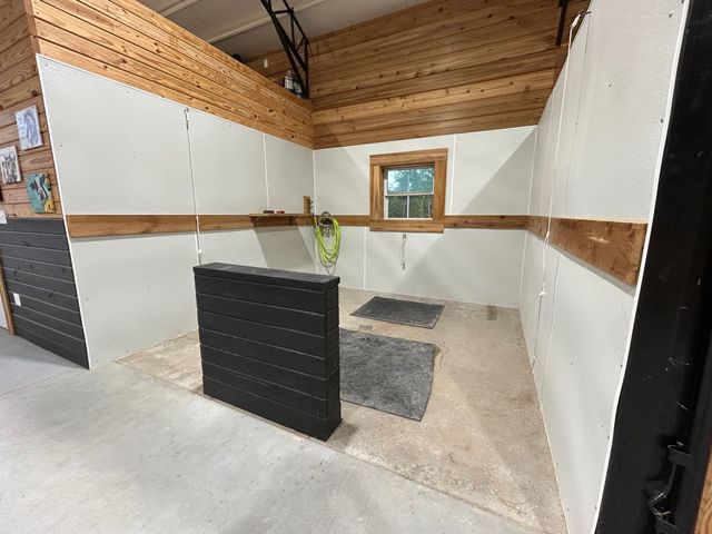 9 millersburg rd, Christiana, TN 37037