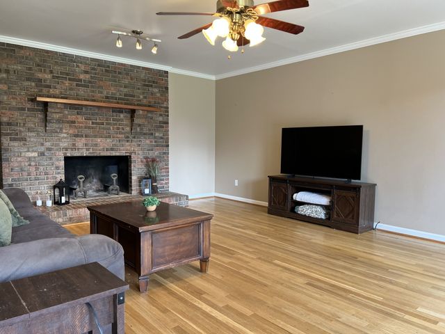 4468 Bell Branch Rd, Nunnelly, TN 37137