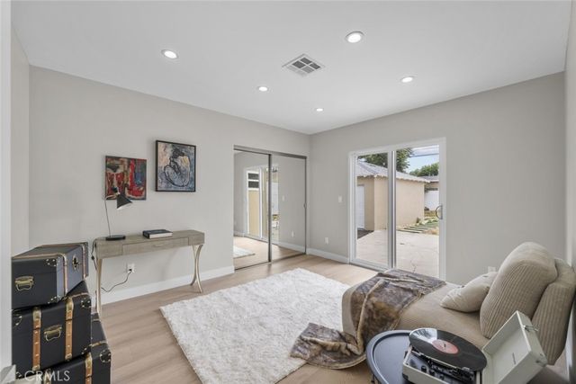 6820 Jellico Avenue, Van Nuys, CA 91406