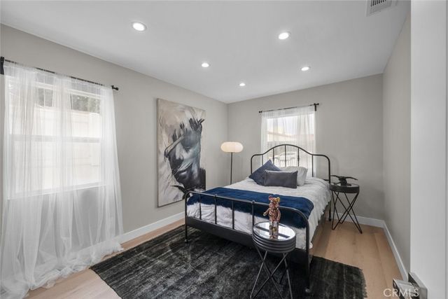 6820 Jellico Avenue, Van Nuys, CA 91406