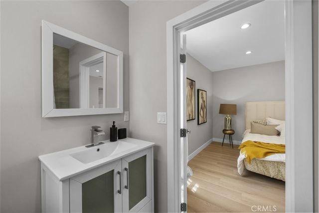 6820 Jellico Avenue, Van Nuys, CA 91406