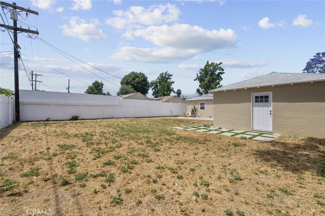 6820 Jellico Avenue, Van Nuys, CA 91406