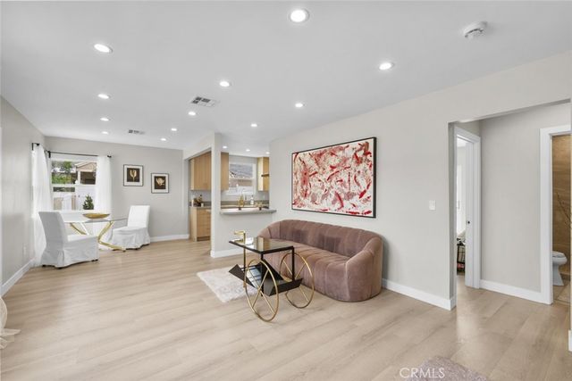 6820 Jellico Avenue, Van Nuys, CA 91406