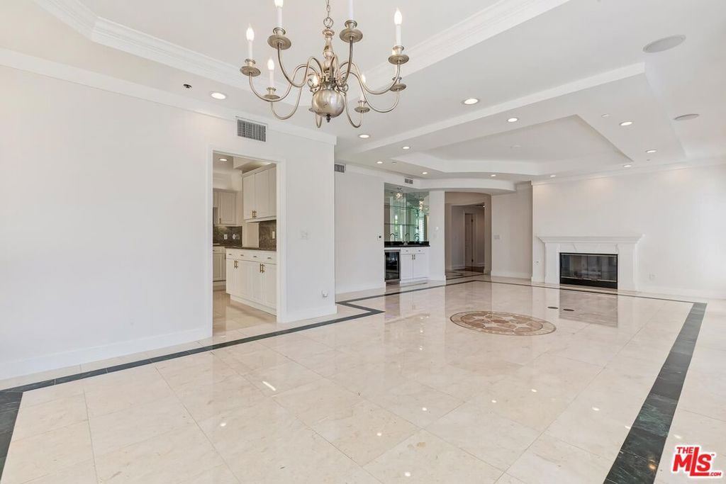 121 N Almont Drive 205, Beverly Hills, CA 90211 — photo 5