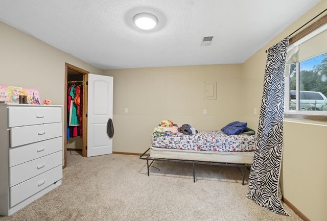 6456 Edgewood Avenue N, Brooklyn Park, MN 55428