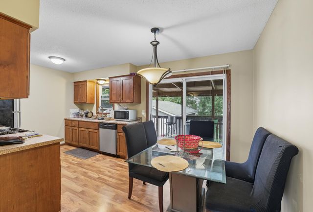 6456 Edgewood Avenue N, Brooklyn Park, MN 55428