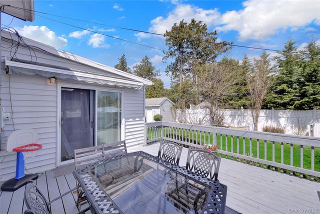 16 Amherst Drive, Massapequa, NY 11758