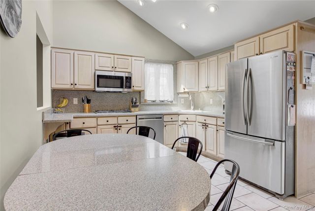 16 Amherst Drive, Massapequa, NY 11758