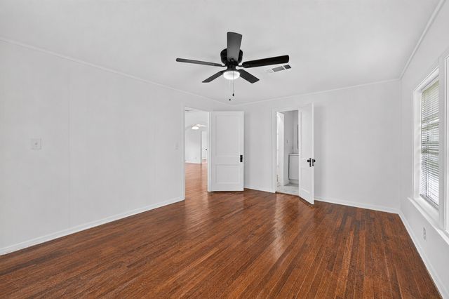 351 S Waco Street, Van Alstyne, TX 75495