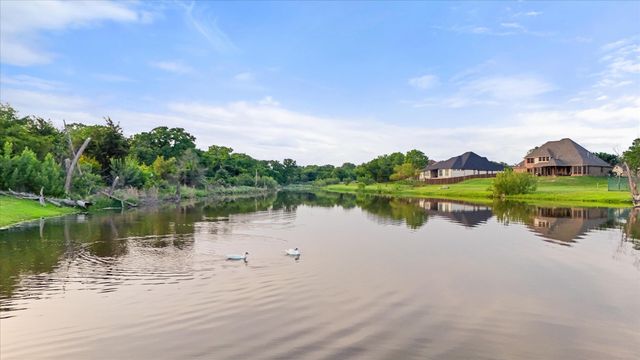 103 Oak Grove Lane, Boyd, TX 76023