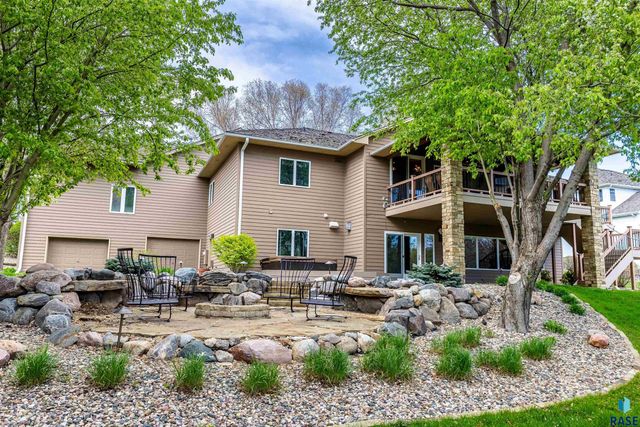 905 Ralph Rogers Rd Road, Sioux Falls, SD 57108