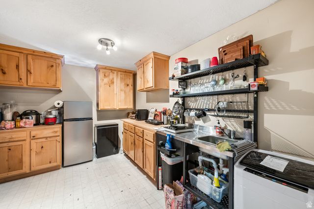 140 E SPRING DR, Woodland Hills, UT 84653