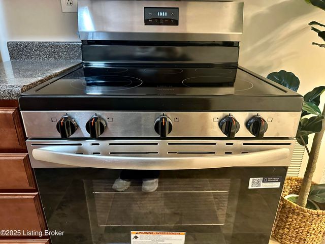 219 Middletown Square, Louisville, KY 40243