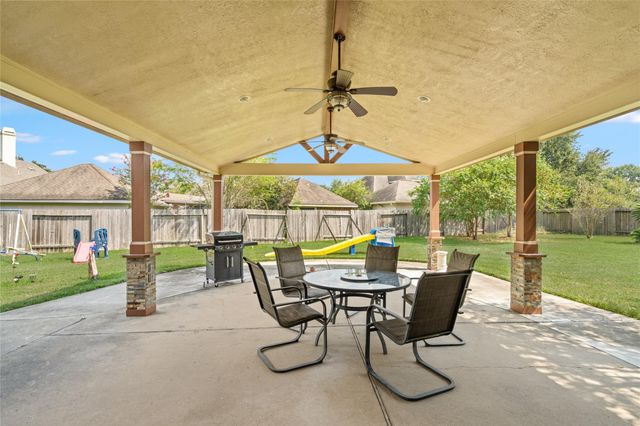 17302 Holsberry Court, Tomball, TX 77377