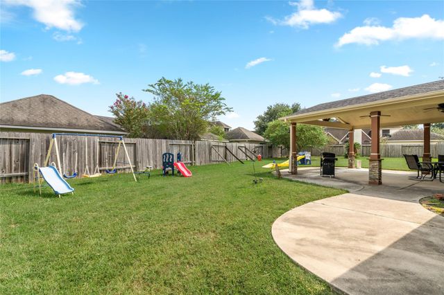 17302 Holsberry Court, Tomball, TX 77377
