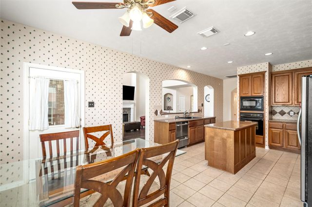 17302 Holsberry Court, Tomball, TX 77377