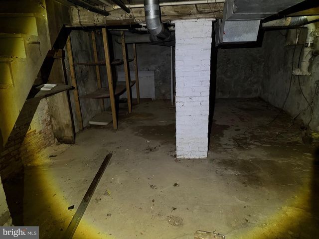 322 CHESTNUT ST, Moorestown, NJ 08057