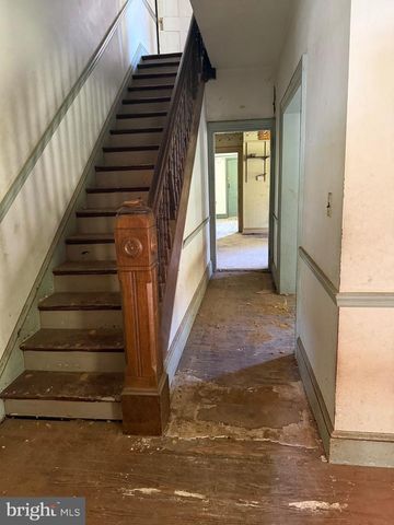 322 CHESTNUT ST, Moorestown, NJ 08057