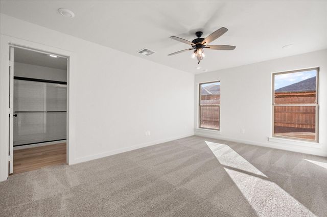 2417 Aberdeen Avenue, Wolfforth, TX 79382