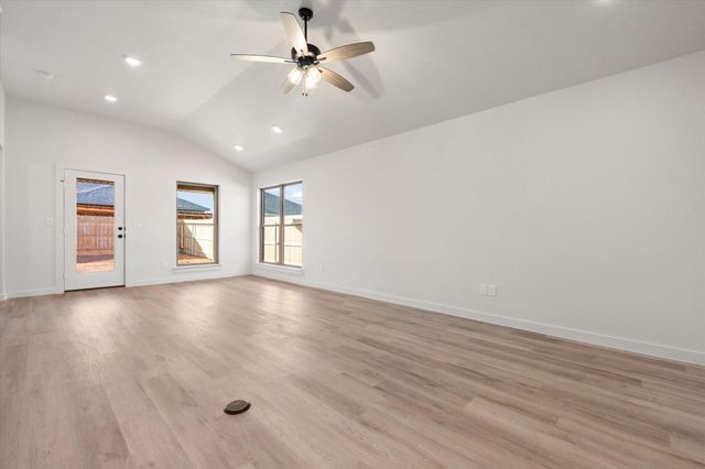 2417 Aberdeen Avenue, Wolfforth, TX 79382