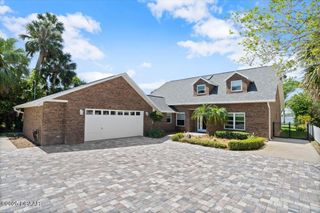 1517 N Halifax Avenue, Daytona Beach, FL 32118