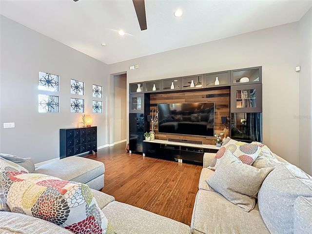 2916 MAJESTIC ISLE DRIVE, Clermont, FL 34711