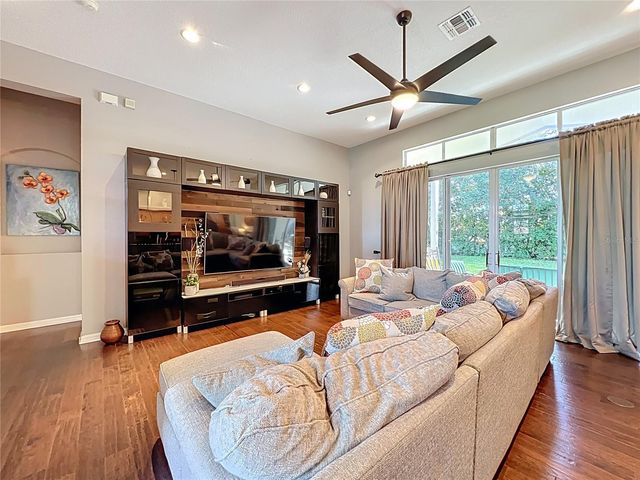2916 MAJESTIC ISLE DRIVE, Clermont, FL 34711