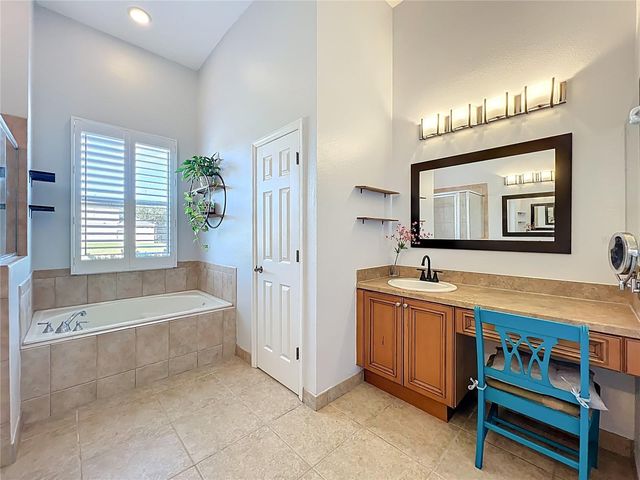 2916 MAJESTIC ISLE DRIVE, Clermont, FL 34711