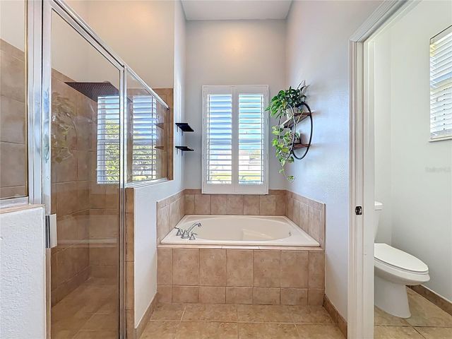 2916 MAJESTIC ISLE DRIVE, Clermont, FL 34711
