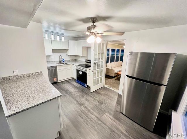 1305 Saint Jean Street, Florissant, MO 63031